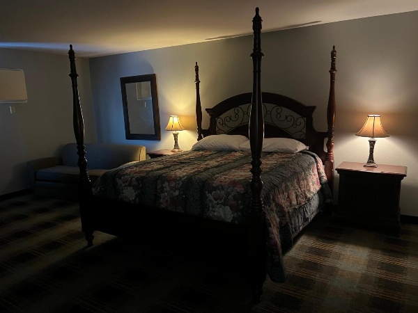 The Ridge Motor Inn image 1